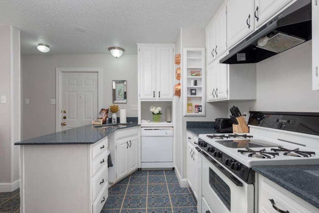 Summer Deal! Grand Performance Home In Downtown Fort Worth Stockyard, Globe Life, At&T Εξωτερικό φωτογραφία