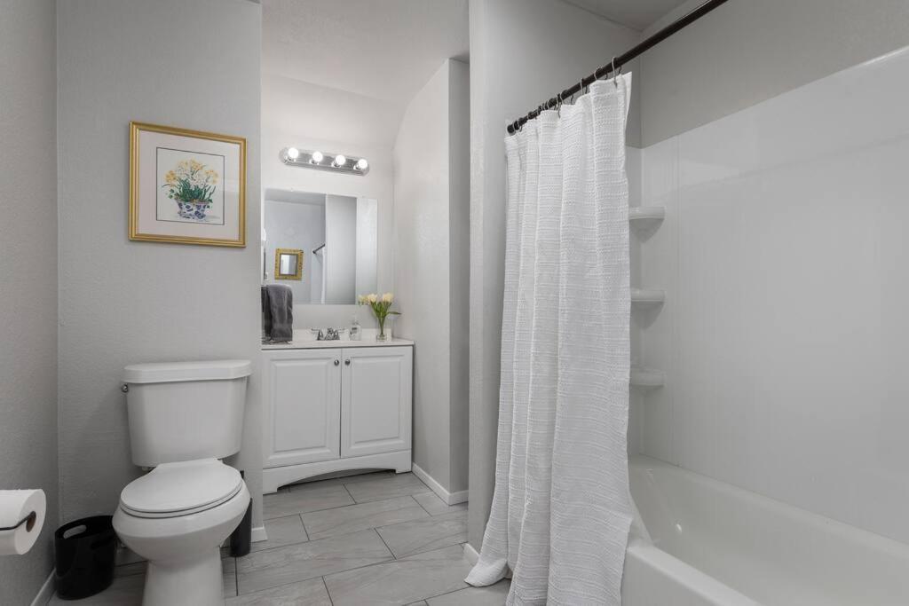 Summer Deal! Grand Performance Home In Downtown Fort Worth Stockyard, Globe Life, At&T Εξωτερικό φωτογραφία